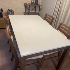 ダイニングテーブルセットあげますの画像