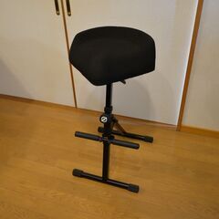 K & M ミュージシャンスツールの画像