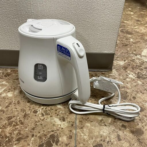 タイガー 電気ケトル ホワイト 2018年製 0.6L ポット 便利 札幌 東区