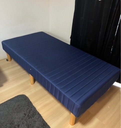 脚付きマットレスベッド　シングルサイズ