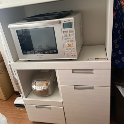 食器、家電　収納棚