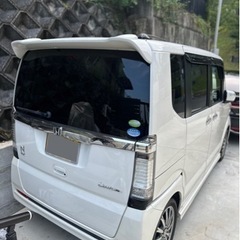  N-BOX カスタム　ホワイト　綺麗な車の画像