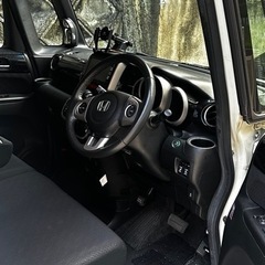  N-BOX カスタム　ホワイト　綺麗な車の画像