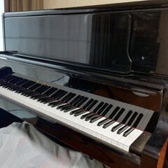 KAWAI  ピアノ　