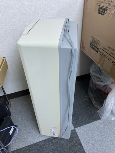 決まりました-窓のエアコン