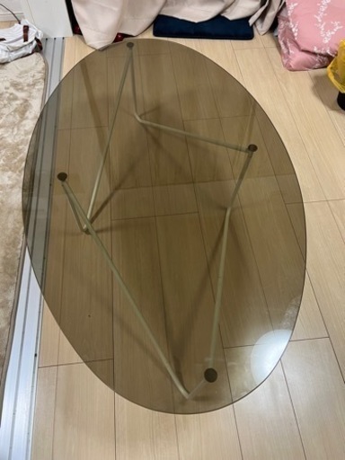 ガラステーブル