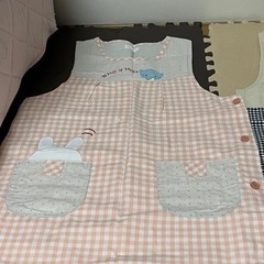 エプロンです。　お話中の画像