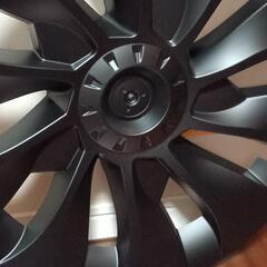 テスラ　モデル3ホイルキャップ1セットの画像