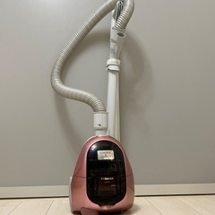 TOSHIBA製 紙パック式掃除機