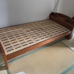 シングルベッド