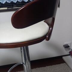 無料・昇降式・カウンターチェア2個セット・背もたれ木製