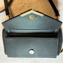 ショルダーバッグ　コンパクトサイズ　23/8購入　幕張AEON本社モールにて　紐の長さ約124cm 未使用の画像