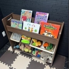おもちゃ棚　子ども本棚　子ども収納
