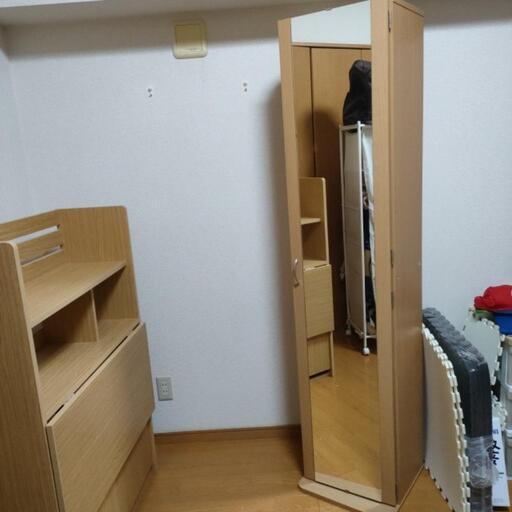 鏡付き　本棚