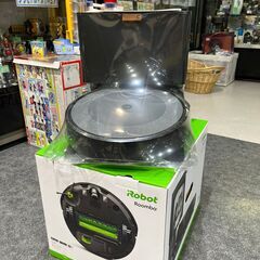 【店頭お渡し】　USED　ロボ型クリーナー　ｉＲｏｂｏｔ　Ｒｏｏｍｂａ　i5+  クリーンベース付　2023年3月発売ﾓﾃﾞﾙ