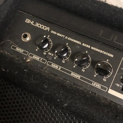 Behringer BXL3000A 300w ベースアンプ