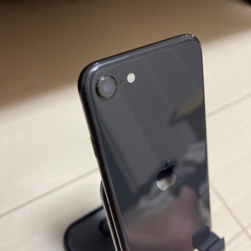 iPhoneSE2 64G ブラック(付属品なし)