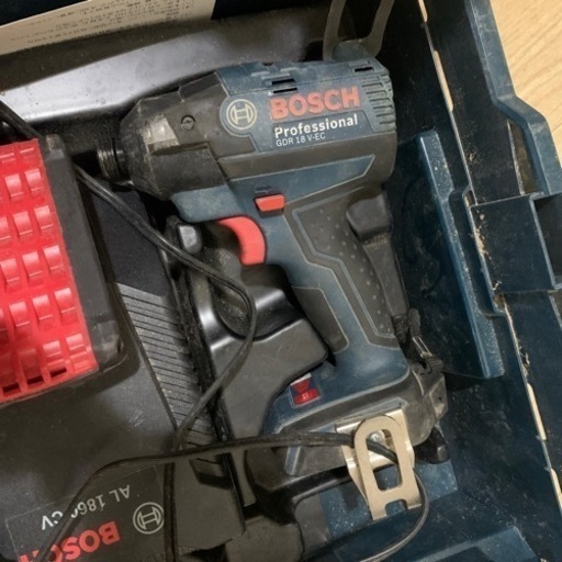 取引き中　ボッシュ電動工具　バッテリーインパクト
