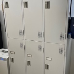 ロッカー　6人用　鍵付き