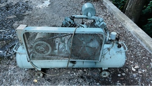 エアコンプレッサ