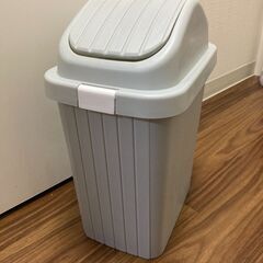 スイングゴミ箱　