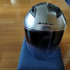 バイク用ヘルメット　JIekai製　シルバー色の画像
