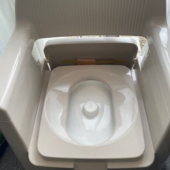 介護用　ポータブルトイレの画像