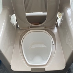 介護用　ポータブルトイレの画像