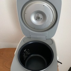 炊飯器　3合炊きの画像