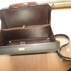 ハードかばん。ケース3点セットで。の画像