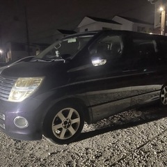 エルグランドハイウェイスター限定車の画像