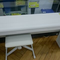 （2023.8.31お買い上げありがとうございます。）KORG　電子ピアノ　白　88鍵盤　２０２２年製　LP-180　イス付き　　高く買取るゾウ八幡東店