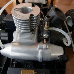 RC模型エンジン搭載バギーカーの画像