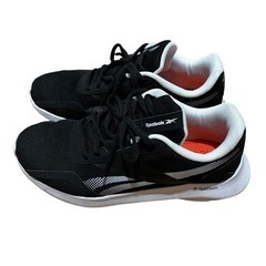 ランニングシューズ　24.5cmの画像