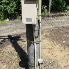 電柱の画像
