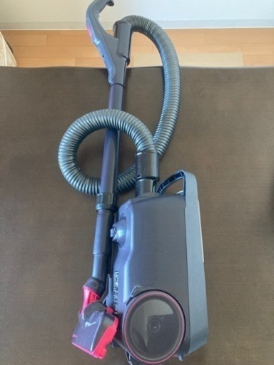 シャープ キャニスター型コンパクト掃除機 型番：EC-KP15F-H 2017年製