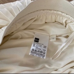 白プリーツスカート の画像