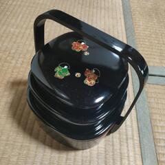 レトロかわいい3段お弁当箱✨