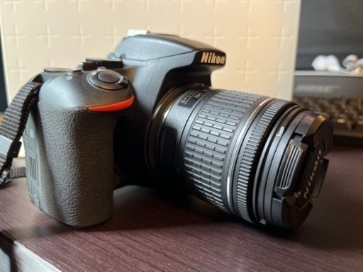 Nikon D5600 ダブルズームレンズキット＋単焦点レンズ ショット回数少ないです！