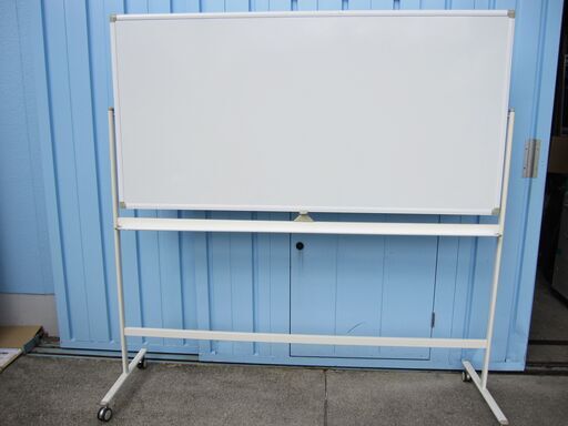 脚付両面ホワイトボード　片面線あり　W1800