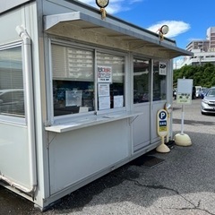 オークション会場での車の受付、搬入出業務　夜勤の画像