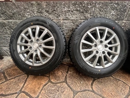 スタッドレス