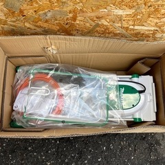 makita 芝刈機 230mm (モデルMLM2300) 未使用品】マキタ makita 230mm 電動芝刈機 MLM2300 刈込 芝刈り 草刈機