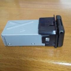 トヨタ　ライズ　純正ＵＳＢコネクターの画像