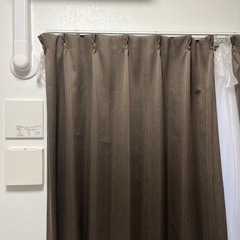 単身用カーテン　キャンセルが出たので至急