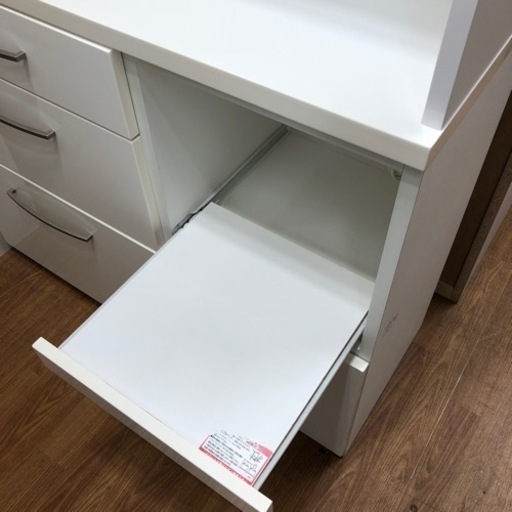 【ニトリ】ホワイトカラーの二枚扉レンジボードお売りします！