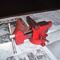 小型軽量万力／リードバイス／口巾90ｍｍ／回転テーブル付