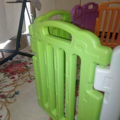 ベビーサークルの画像