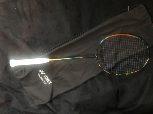 バドミントンラケット