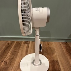 東芝扇風機　F-DLR200X(W) SIENTジャンク品の画像